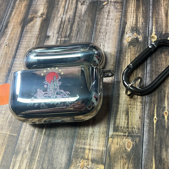 5for$10 Silver Desert Red Sun AirPod Pro And AirPod Pro 2 Case NWT - Picture 4 of 4